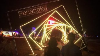 1 54 344x193 - Miliardy much nie mogą się mylić - Uluru