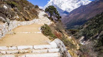 1 57 3 344x193 - Trasą trzech przełęczy - Nepal