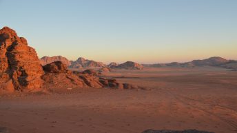 correctedDSC 0514 344x193 - JORDANIA